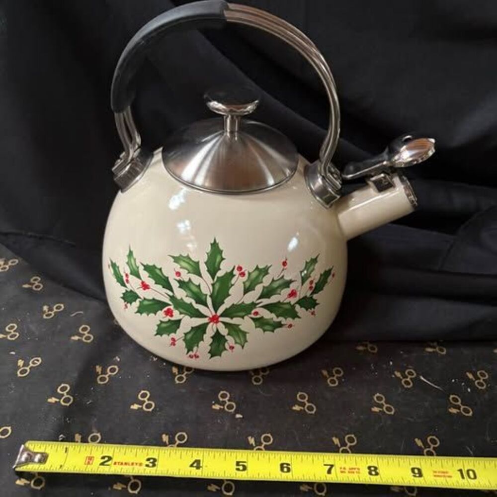Vintage Lenox teapot Xmas holly